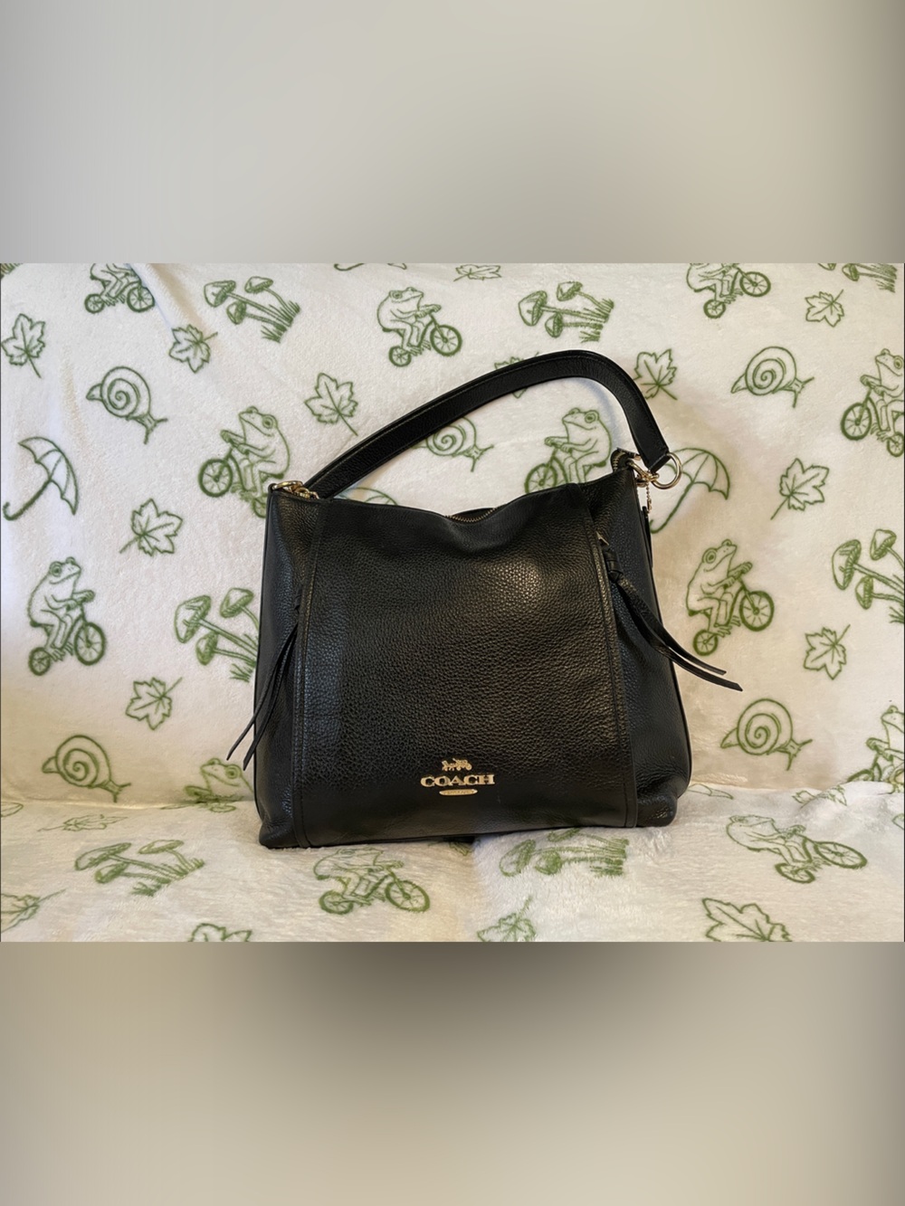 Coach Black Pebbled Leather Hobo Shoulder Bag with Gold Hardware/ like new